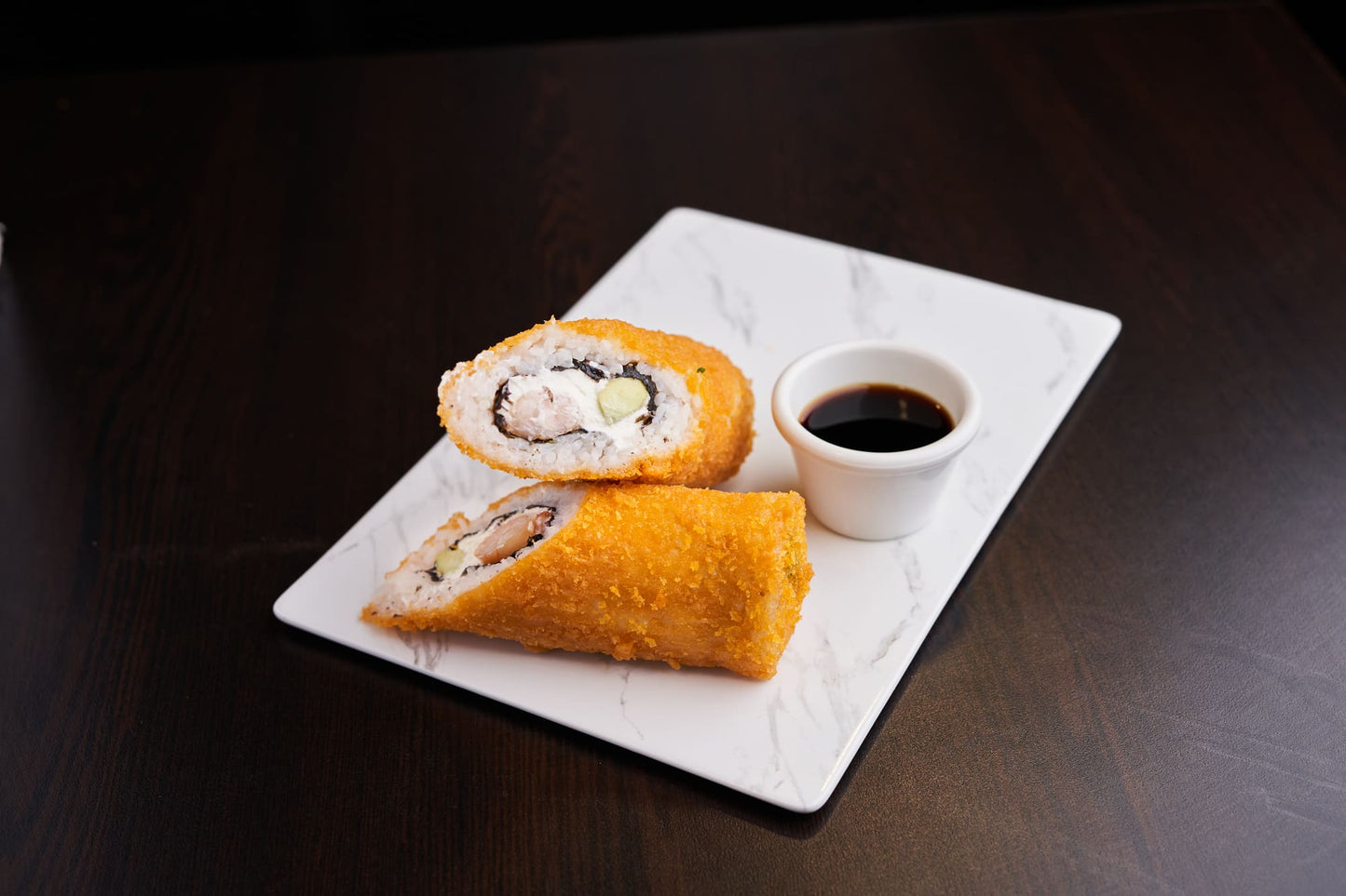 Handroll camarón palta y queso crema